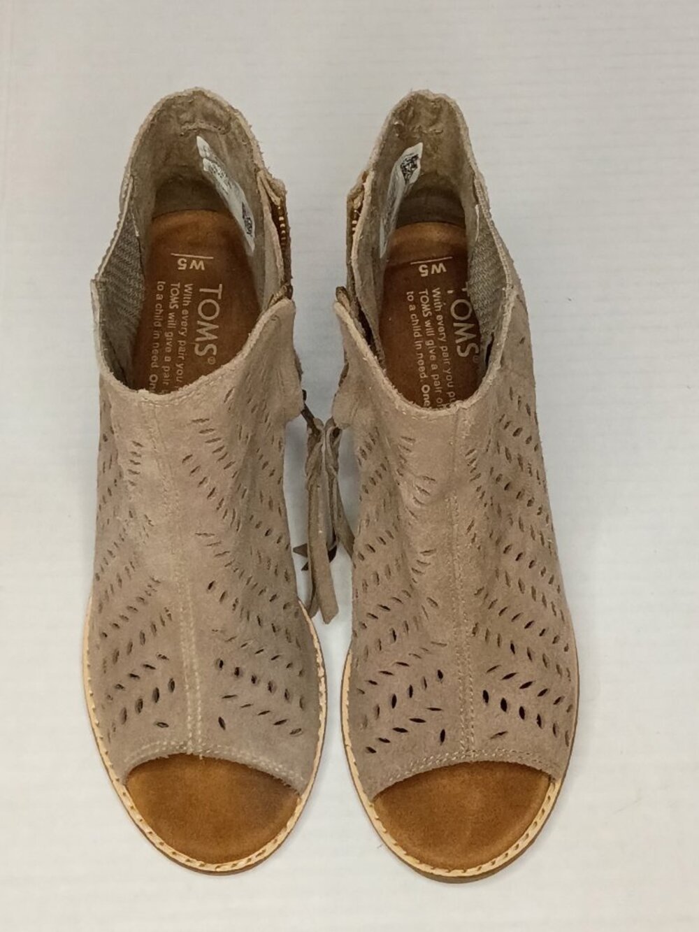 TOMS Majorca Taupe Suede Perforated Peep Toe Booties Women's Size 5